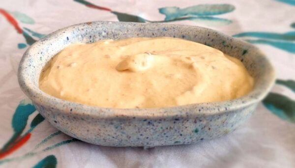 Receita de Molha Frutado para Salada da Jojô Imagem de tigela com Molho Frutado, receita da Jojô, elaborado por Paty Aytes