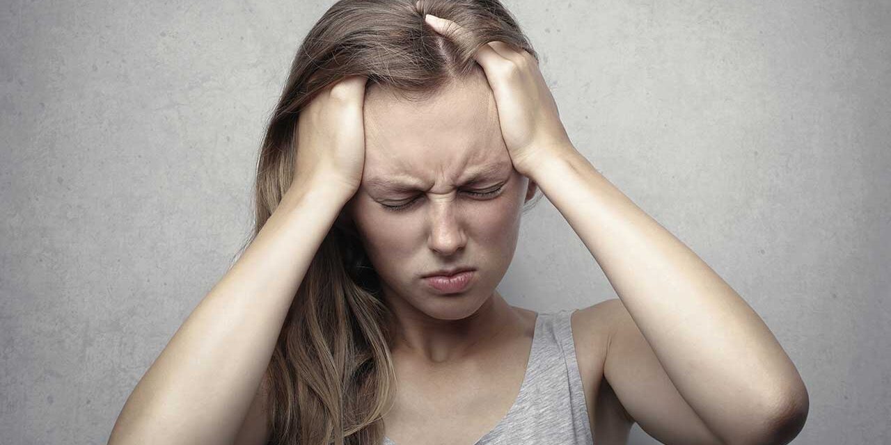 Sintomas de Desequilíbrio Eletrolítico Sintomas de Desequilíbrio Eletrolítico - Por Paty Ayres - Nutricionista