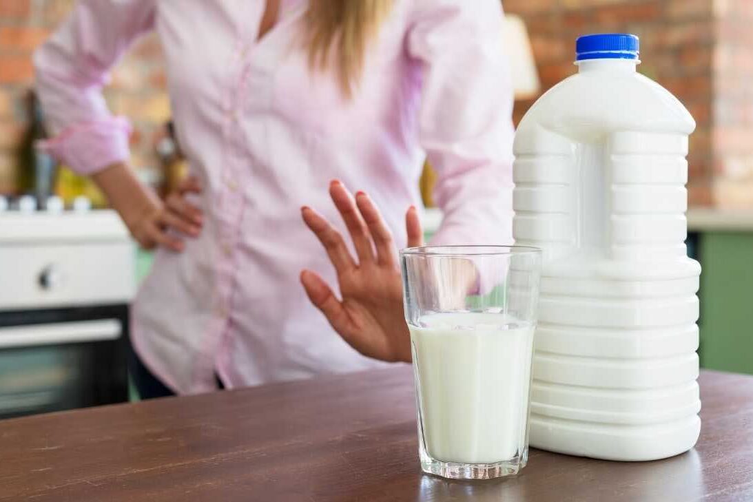 Alergia à Proteína do Leite – APLV Alergia à Proteína do Leite - APLV - Por Paty Ayres